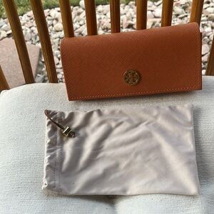 Tory Burch Orange Sunglasses Case with Inner Bag Excellent Condition